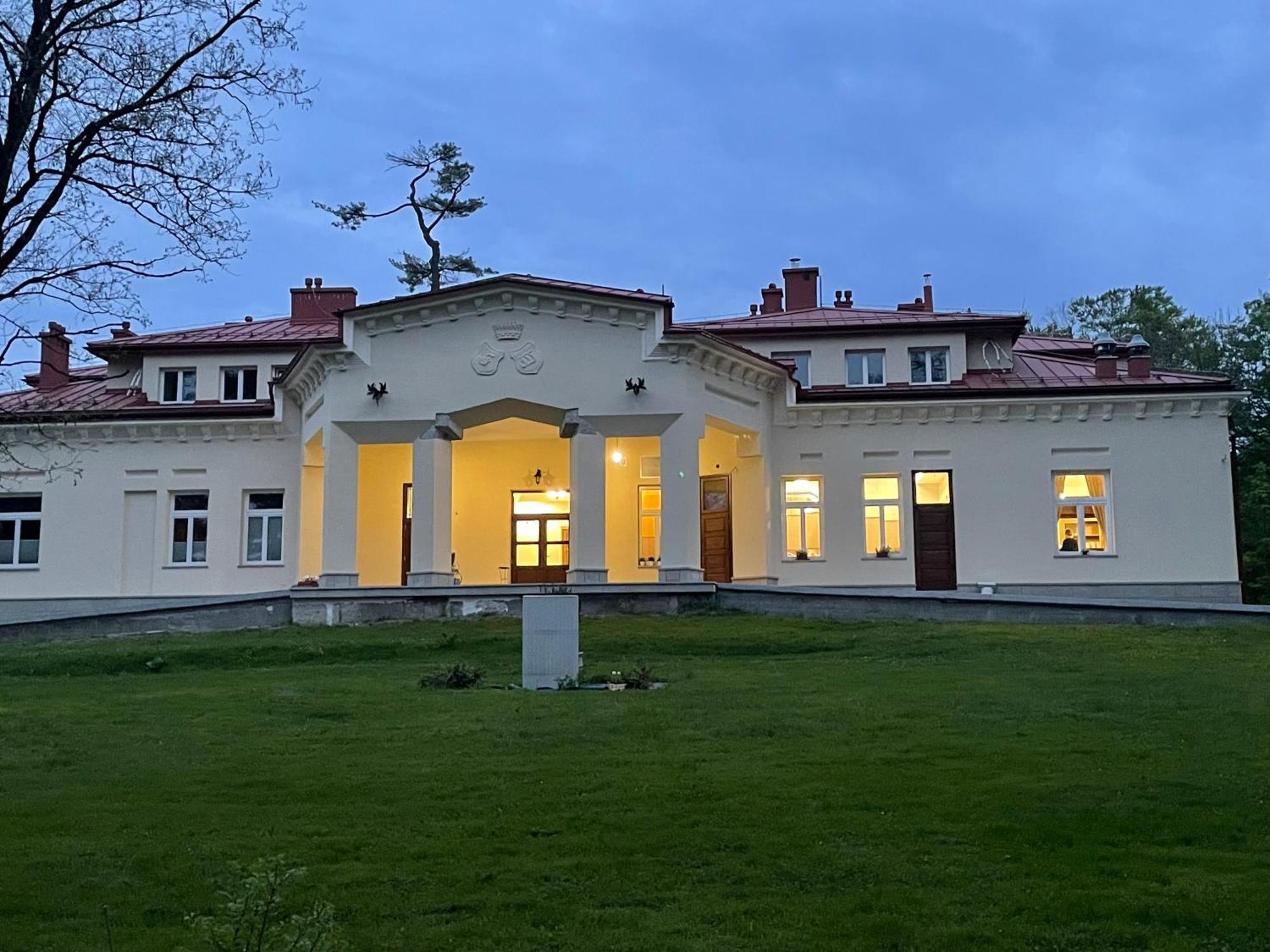 Palac Zbylitowskich Zbylitowska Gora Exterior foto